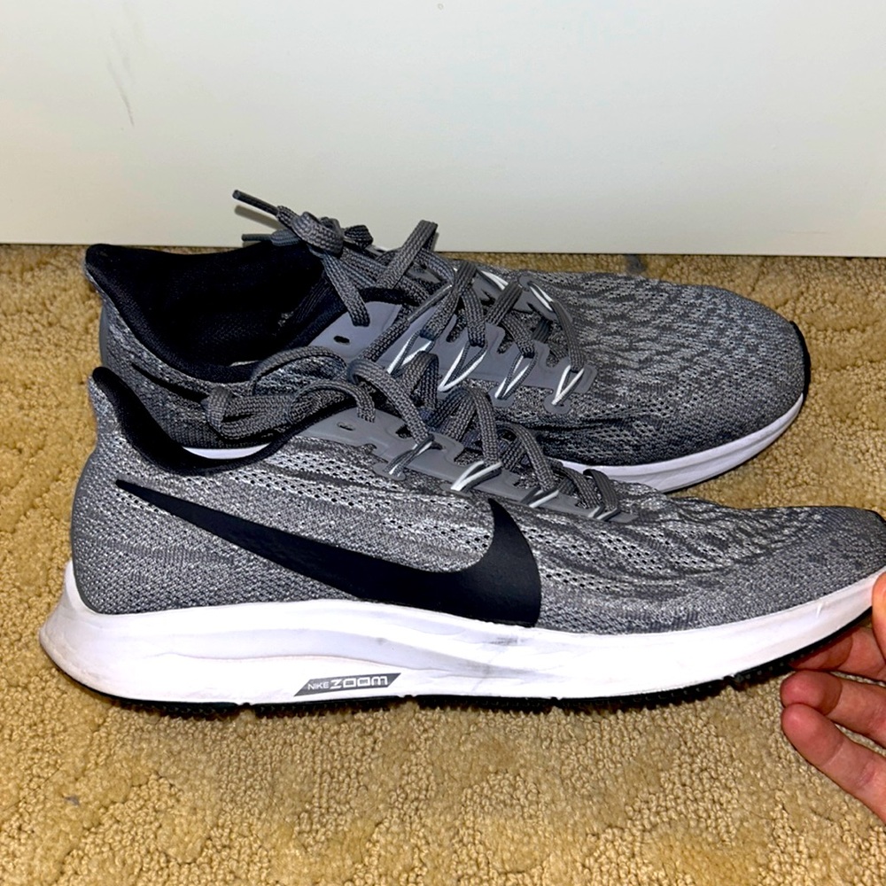 Nike Tennis Shoes